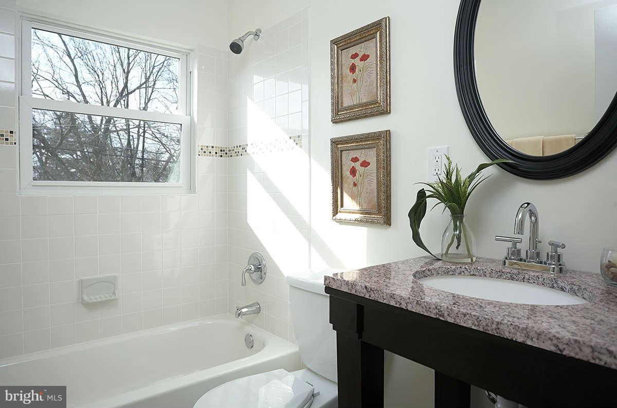 12815 Tamarack Road Silver Spring, MD 20904 - Photo 5 of 8 Bath (Master)