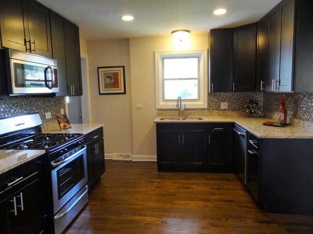 1363 Willow Road Homewood, IL 60430 - Photo 8 of 24