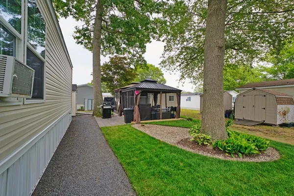 $175,000 | 533 Forest Avenue, Middletown, RI 02842