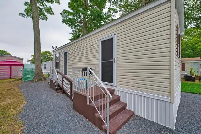 $175,000 | 533 Forest Avenue, Middletown, RI 02842