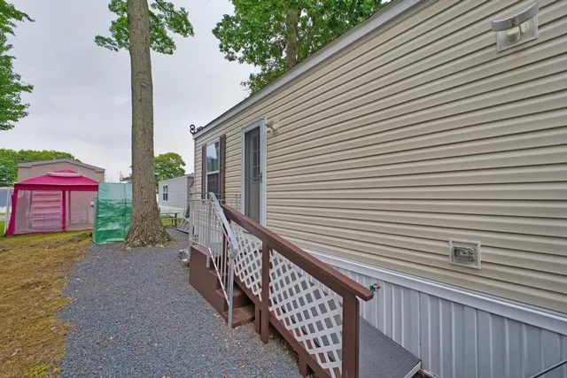 $175,000 | 533 Forest Avenue, Middletown, RI 02842