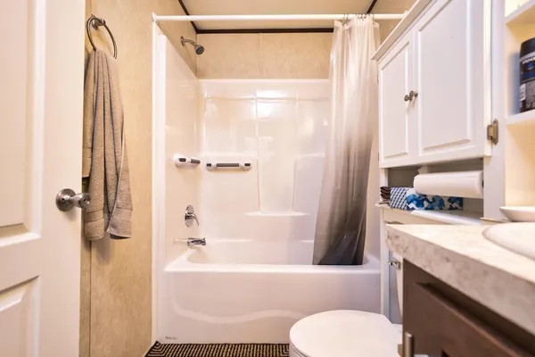 $175,000 | 533 Forest Avenue, Middletown, RI 02842