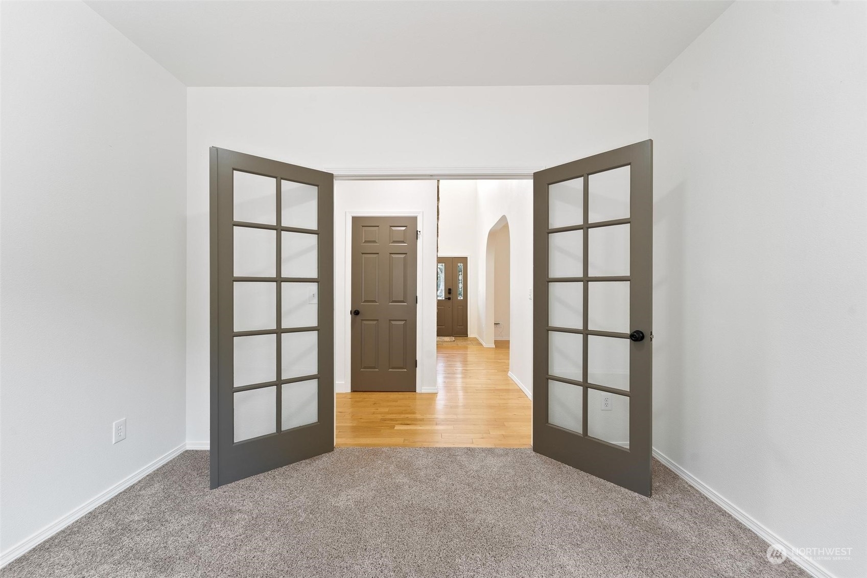 3321 Whiteman Road Southwest Longbranch, WA 98349 - Photo 13 of 40 an empty room with windows and closet