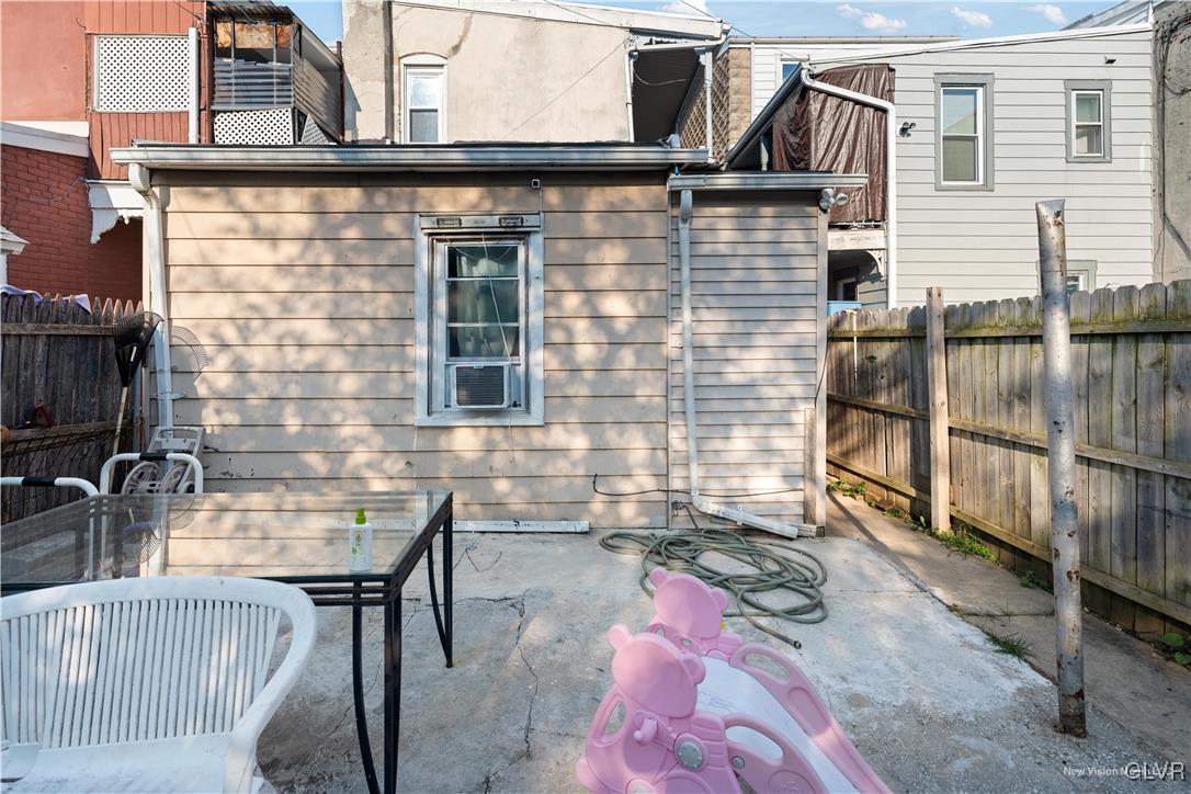 422 Ridge Avenue Allentown, PA 18102 - Photo 17 of 30 Gallery Image 17