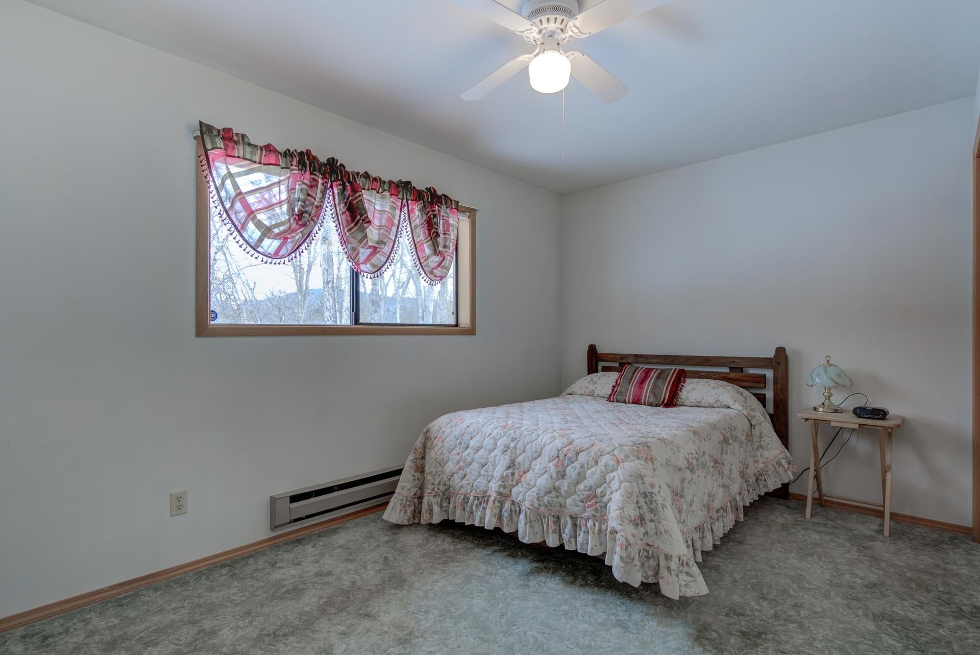 237 Hammond Road Yreka, CA 96097 - Photo 26 of 42 Gallery Image 26