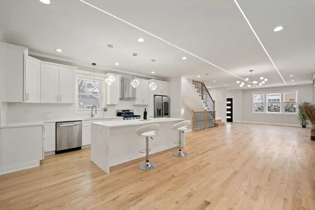 $599,900 | 1258 North Mayfield Avenue, Chicago, IL 60651