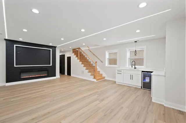 $599,900 | 1258 North Mayfield Avenue, Chicago, IL 60651