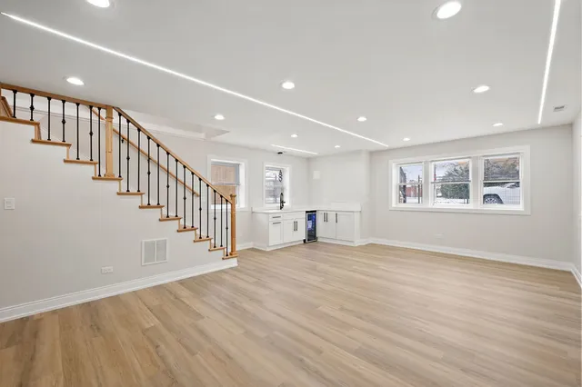 $599,900 | 1258 North Mayfield Avenue, Chicago, IL 60651