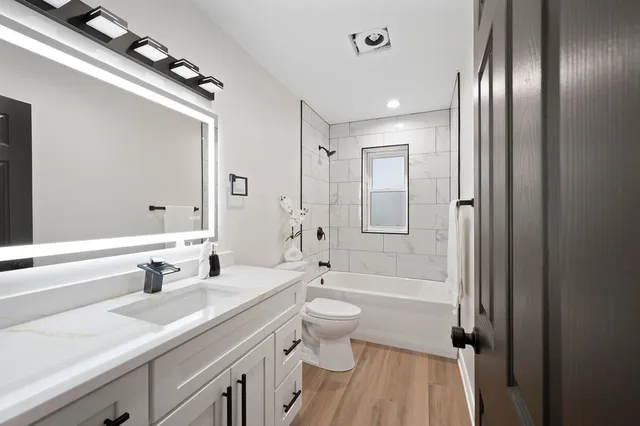 $599,900 | 1258 North Mayfield Avenue, Chicago, IL 60651