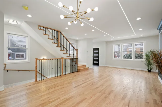 $599,900 | 1258 North Mayfield Avenue, Chicago, IL 60651