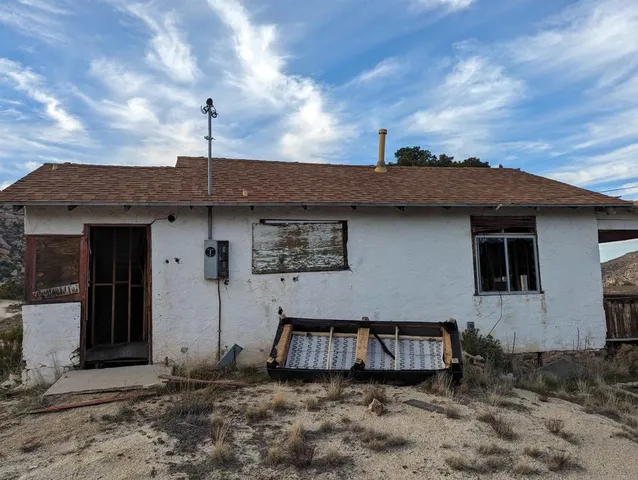 a view of a large building