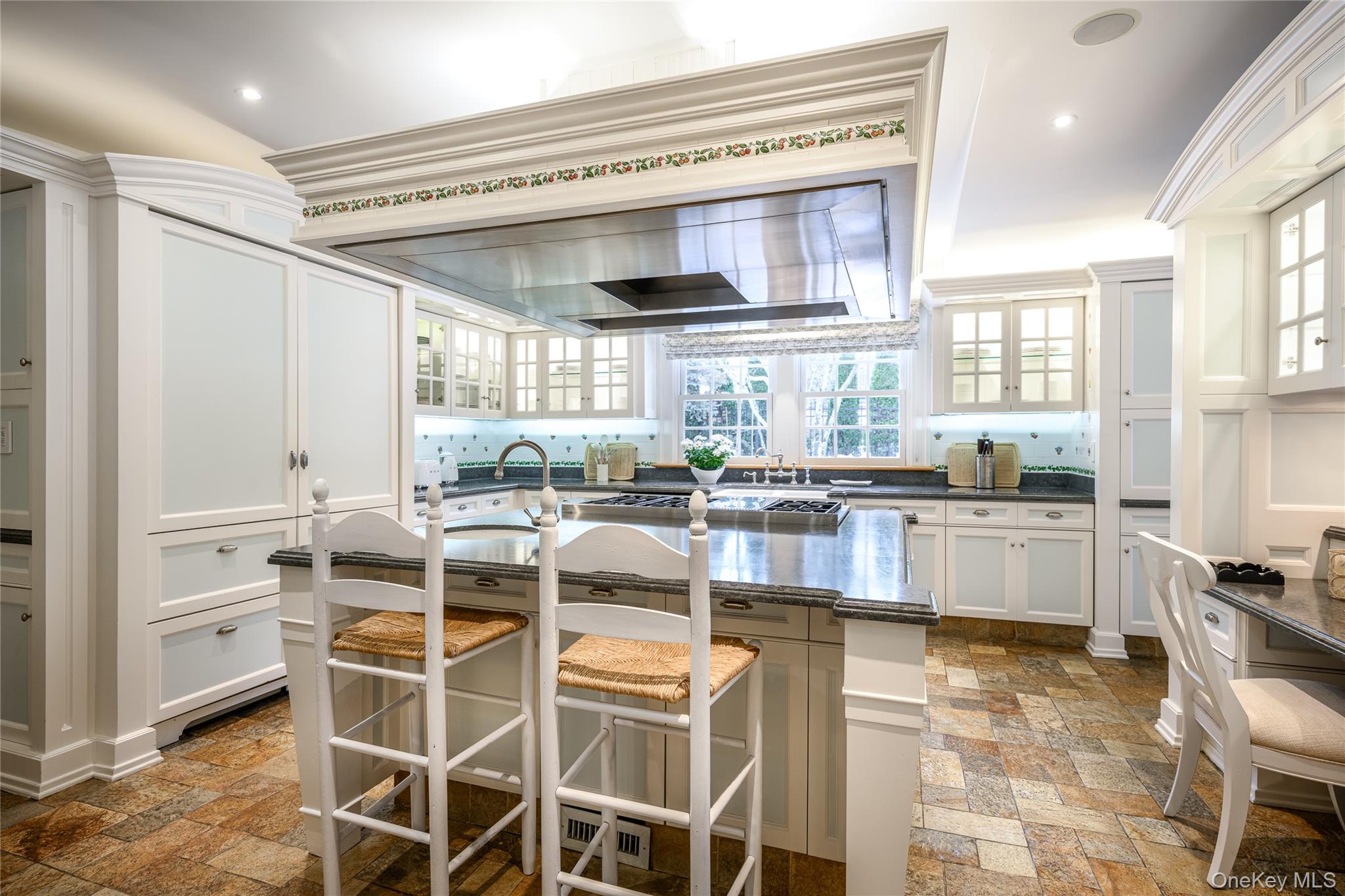 1 Roland Road Irvington, NY 10533 - Photo 17 of 49