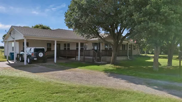 $2,700 | 14301 County Road 511, Venus, TX 76084