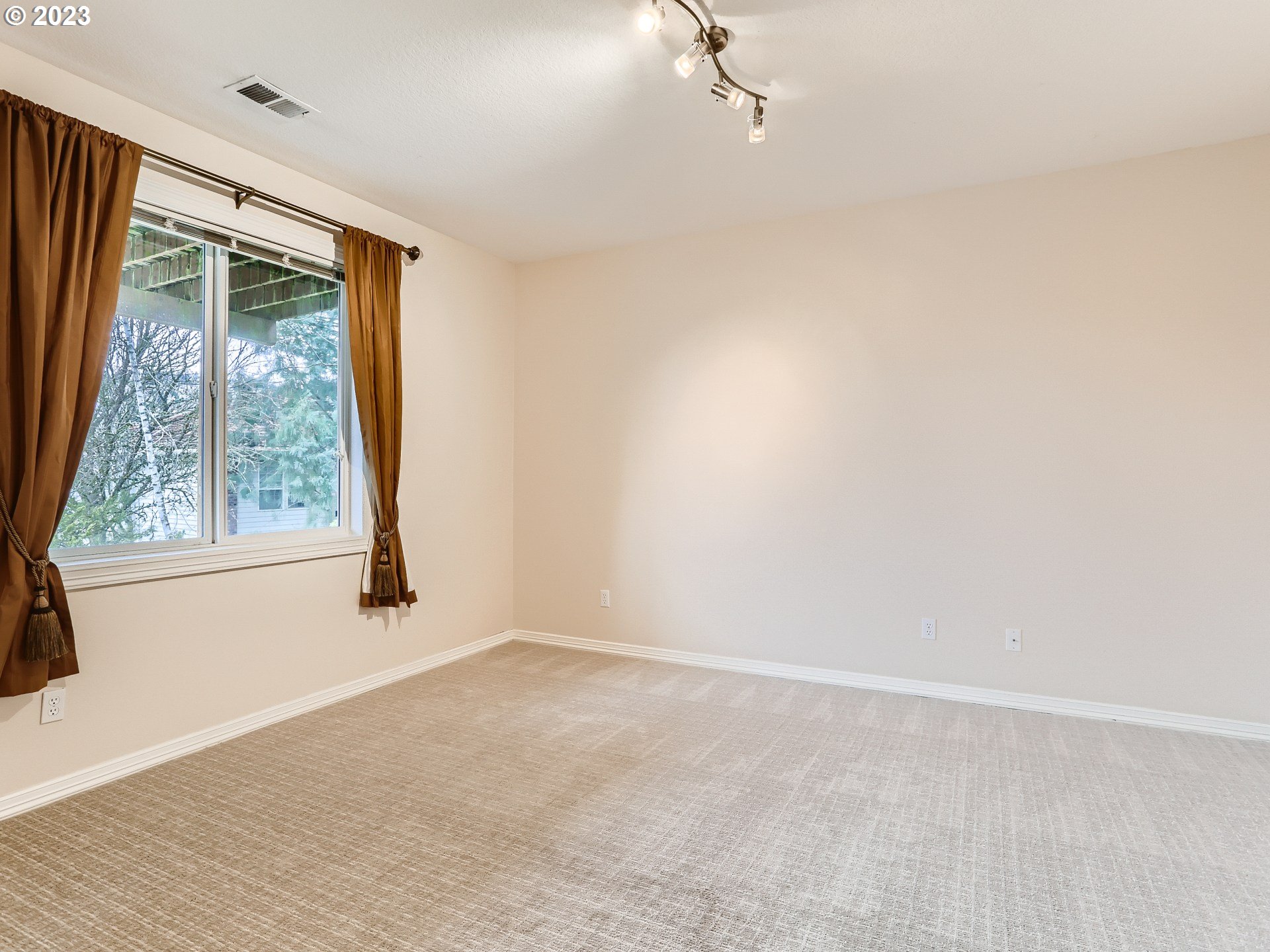 9707 Northwest Fleischner Street Portland, OR 97229 - Photo 22 of 29