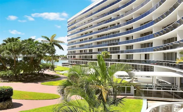 $335,000 | 900 Bay Drive, Unit 211, Miami Beach, FL 33141