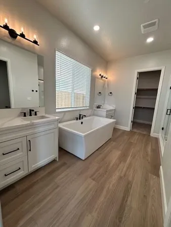 $822,560 | 1644 Heirloom Avenue, Clovis, CA 93619