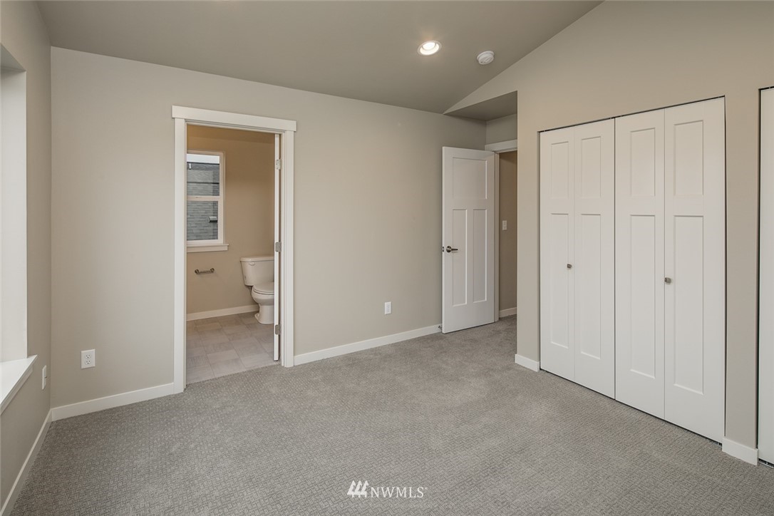 2082 Roxy Loop Ferndale, WA 98248 - Photo 14 of 37