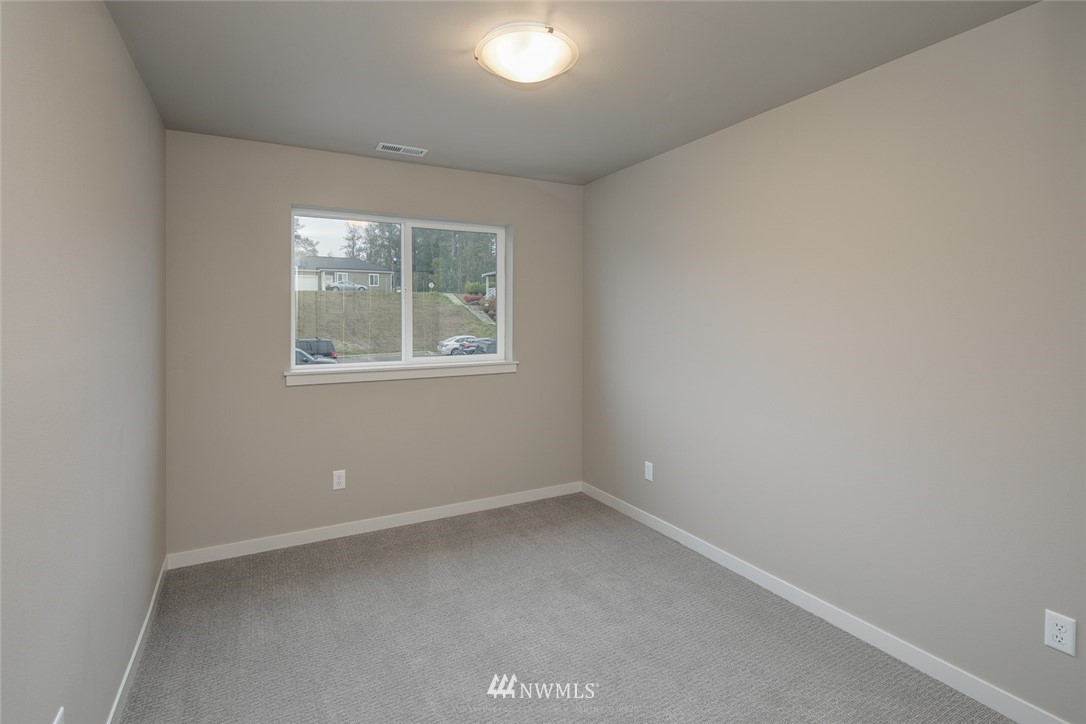2082 Roxy Loop Ferndale, WA 98248 - Photo 22 of 37