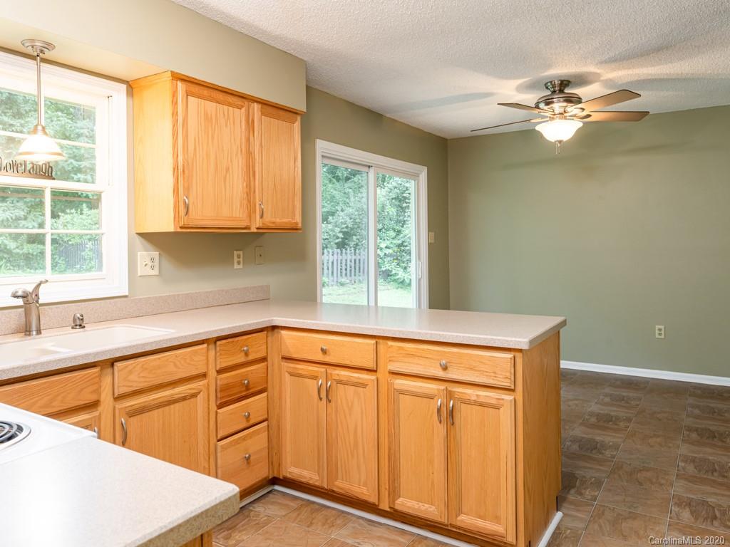 19 Glen Meadows Road, Unit 65 Arden, NC 28704 - Photo 14 of 35 Gallery Image 14