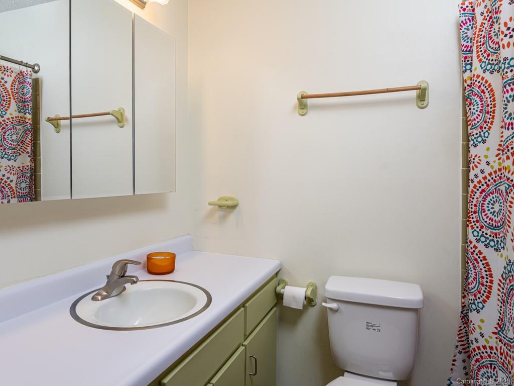 19 Glen Meadows Road, Unit 65 Arden, NC 28704 - Photo 24 of 35 Gallery Image 24