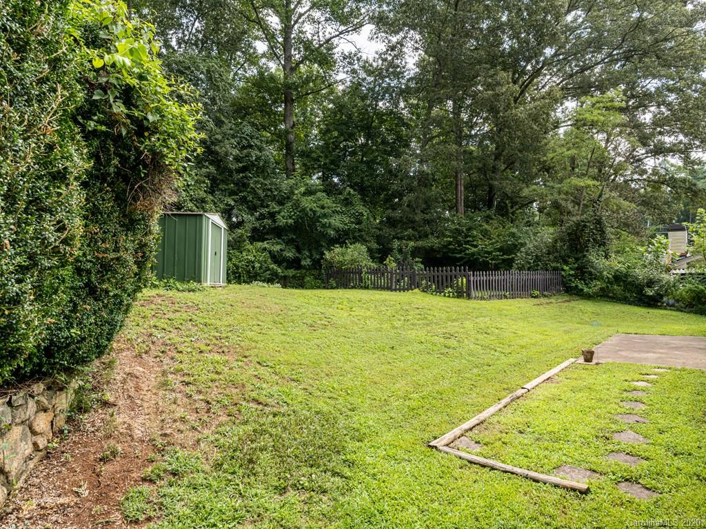 19 Glen Meadows Road, Unit 65 Arden, NC 28704 - Photo 32 of 35 Gallery Image 32
