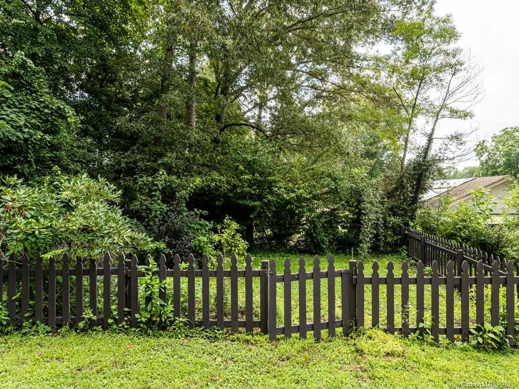 19 Glen Meadows Road, Unit 65 Arden, NC 28704 - Photo 34 of 35 Gallery Image 34