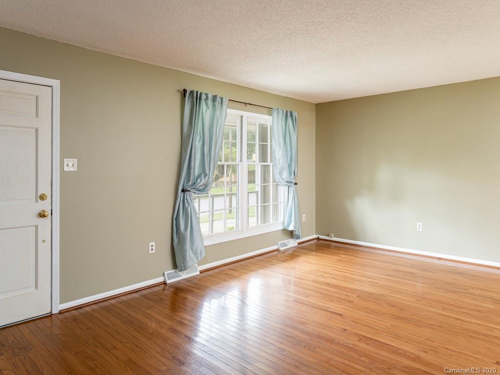 19 Glen Meadows Road, Unit 65 Arden, NC 28704 - Photo 8 of 35 Gallery Image 8