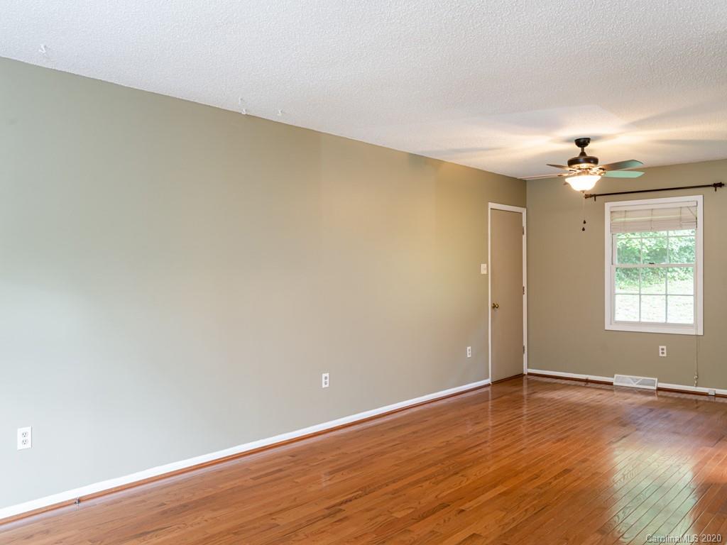 19 Glen Meadows Road, Unit 65 Arden, NC 28704 - Photo 10 of 35 Gallery Image 10
