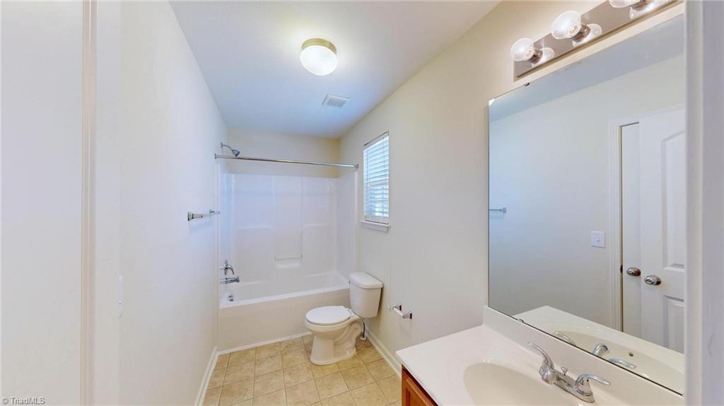 467 Ridgebrooke Drive High Point, NC 27265 - Photo 24 of 47