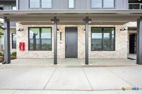 a view of entryway