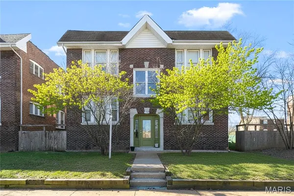 $595,000 | 4322 McRee Avenue, St. Louis, MO 63110