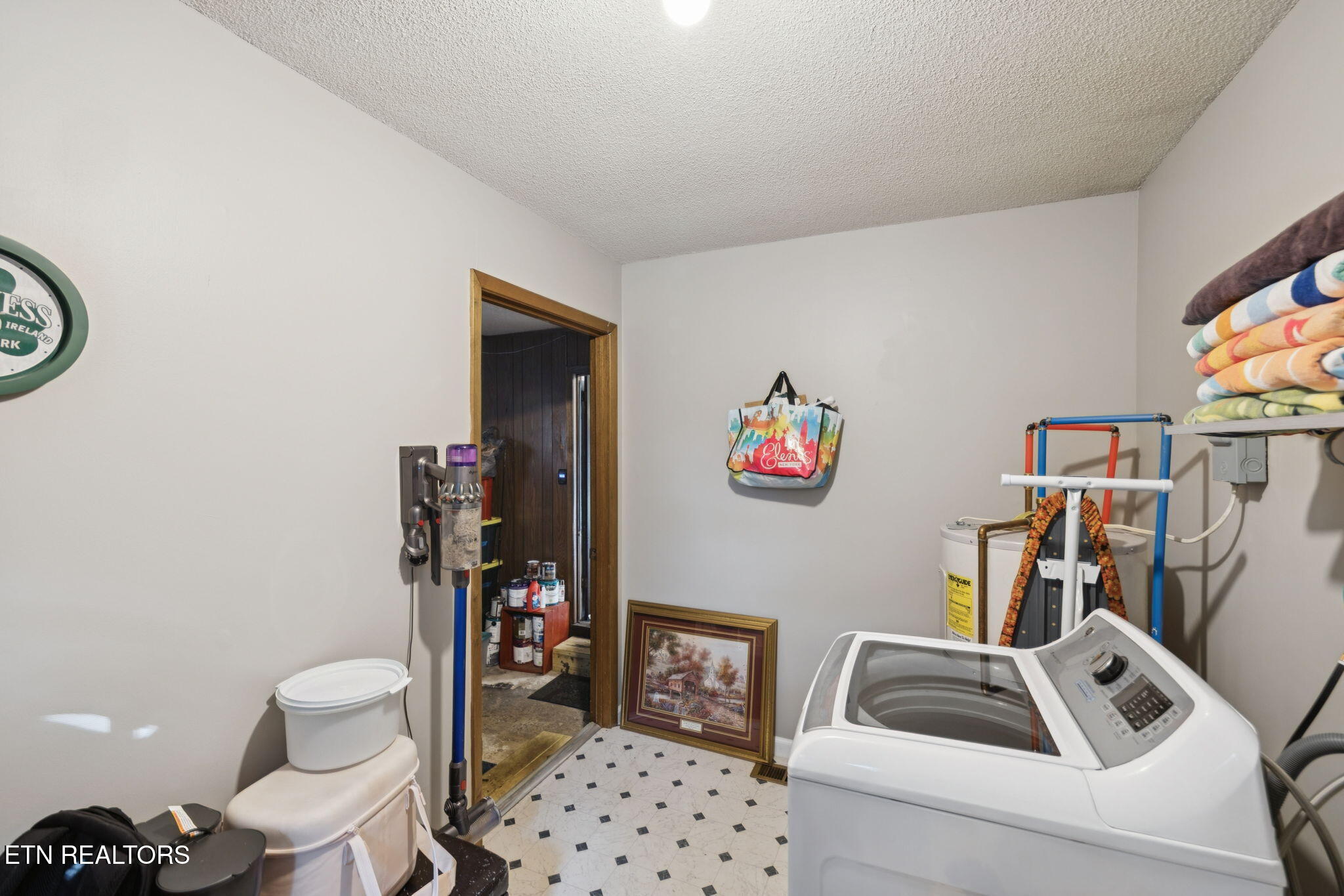 341 Ellis Road Lenoir City, TN 37771 - Photo 28 of 42 33-web-or-mls-41 Ellis Rd Lenoir City -