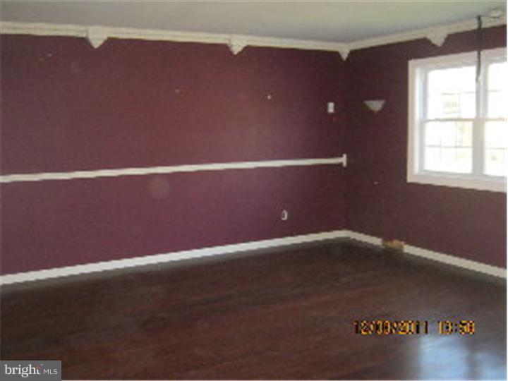 4415 Bethel Road Boothwyn, PA 19061 - Photo 3 of 14 Living Room