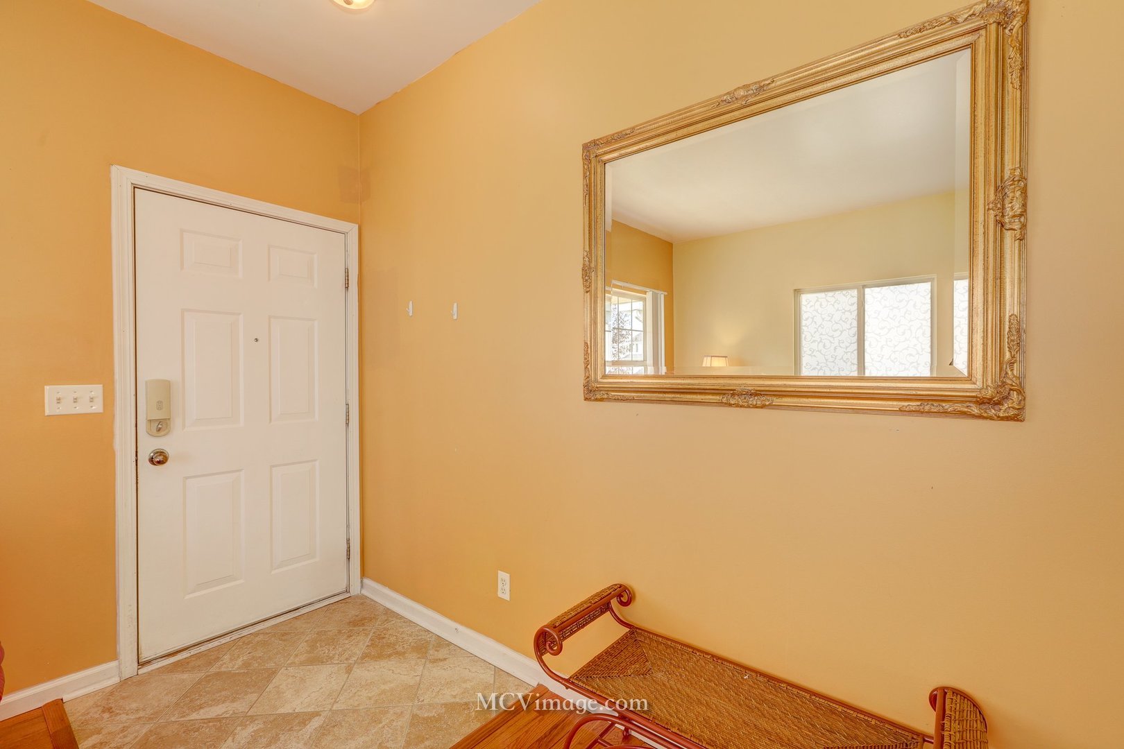 317 Reston Circle Romeoville, IL 60446 - Photo 5 of 15 a view of a livingroom with a window