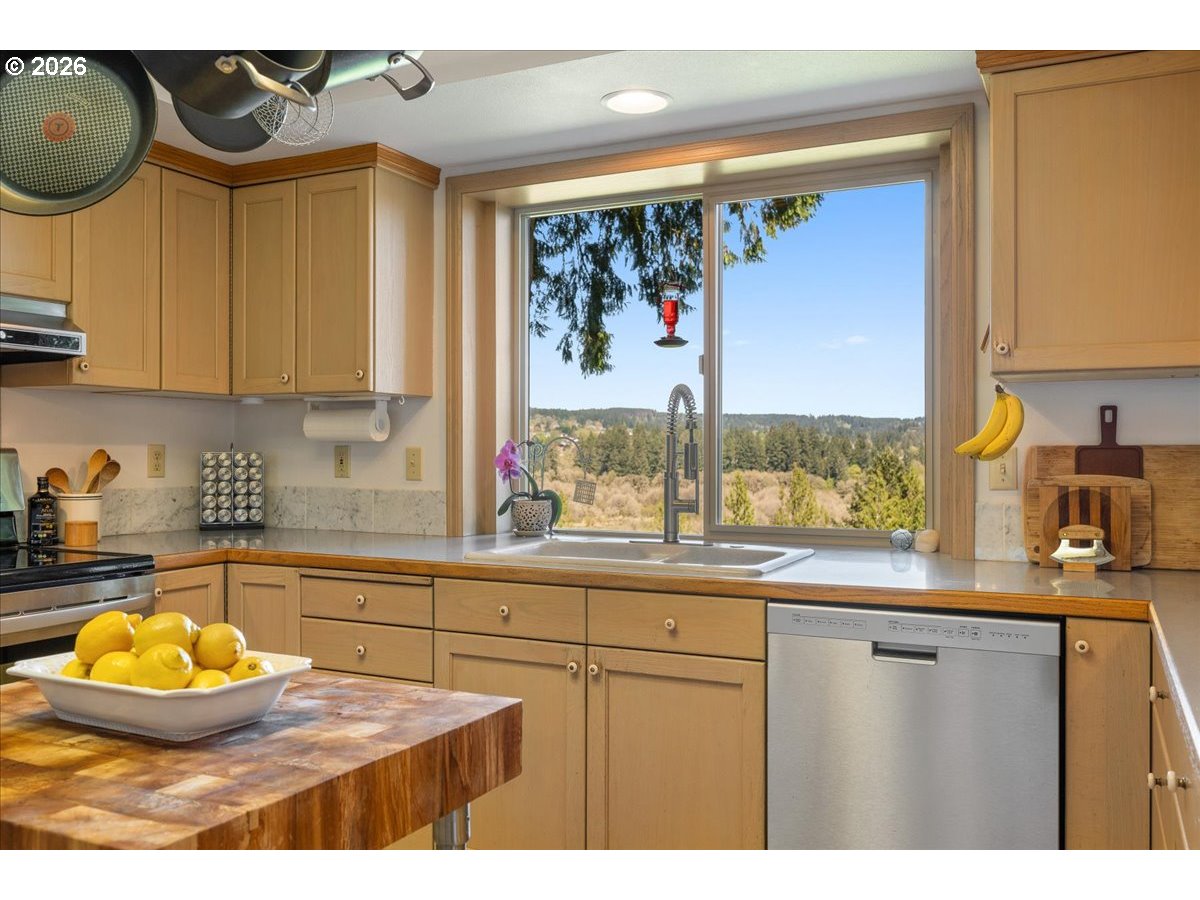 32501 Northwest Eagle Crest Drive Ridgefield, WA 98642 - Photo 8 of 31