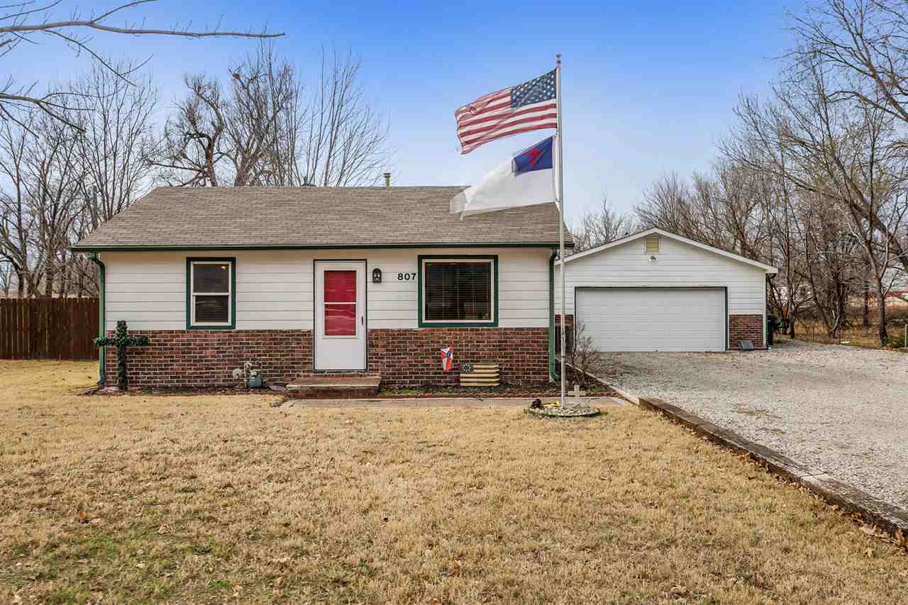 807 North Elder Street Wichita, KS 67212 - Photo 1 of 1