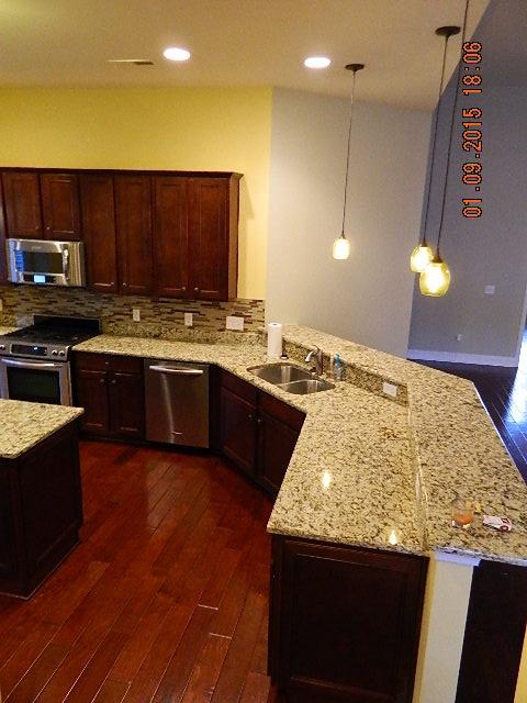 338 Decatur Drive Summerville, SC 29486 - Photo 17 of 31 Granite Bar area