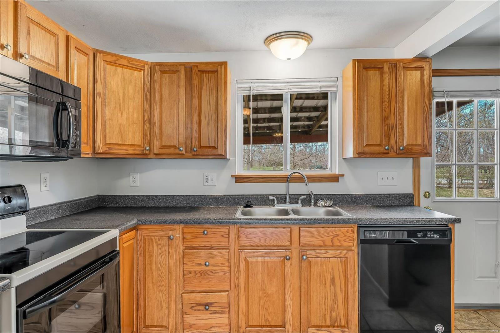 323 Weber Drive Eureka, MO 63025 - Photo 10 of 21