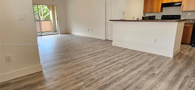 $1,800 | 5860 West Sample Road, Unit 201, Coral Springs, FL 33067