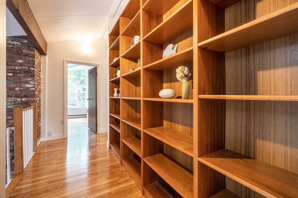 33 Spruce Hill Road Weston, MA 02493 - Photo 20 of 26