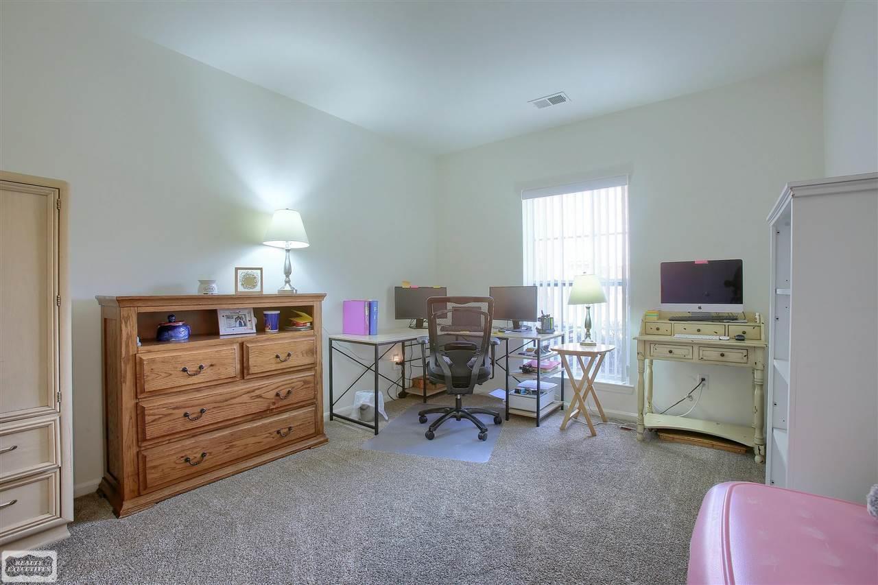 28231 South Pointe Lane Chesterfield, MI 48051 - Photo 15 of 20