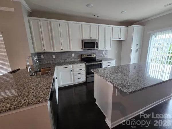 $2,000 | 15249 Wrights Crossing Drive, Charlotte, NC 28278