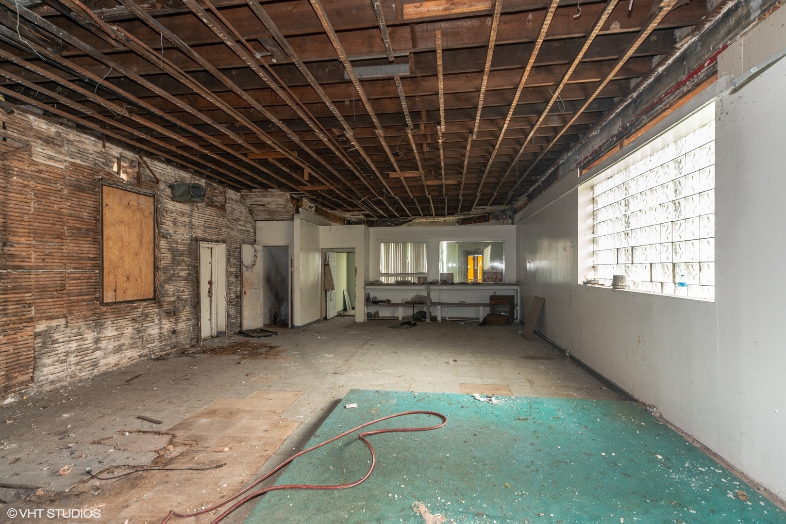 5256 West Chicago Avenue Chicago, IL 60651 - Photo 11 of 11 a view of an empty room with a fireplace