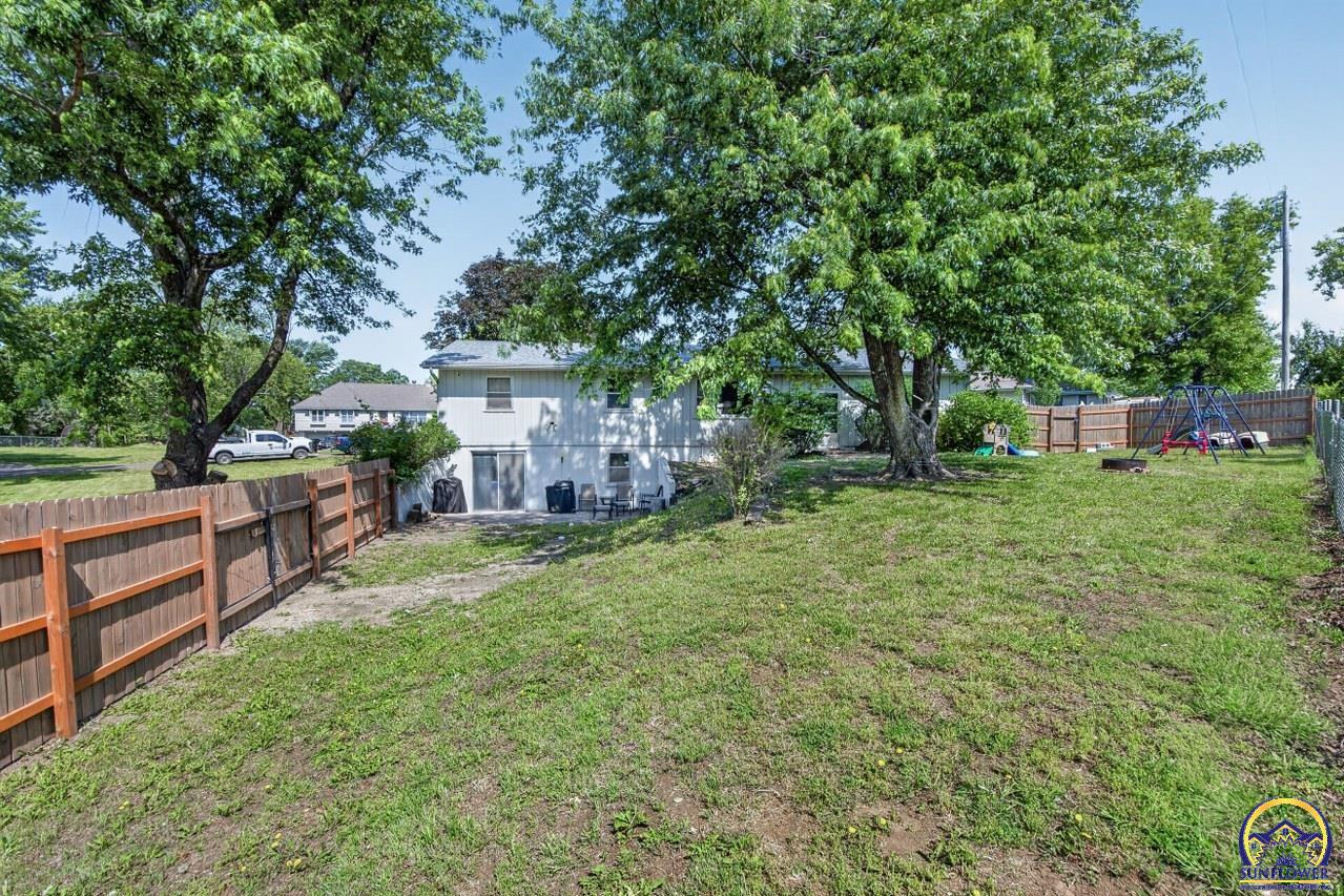 4830 Northwest Pottawatomie Road Topeka, KS 66618 - Photo 4 of 38