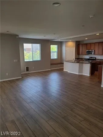 $2,697 | 678 Tremaine Court, Henderson, NV 89052