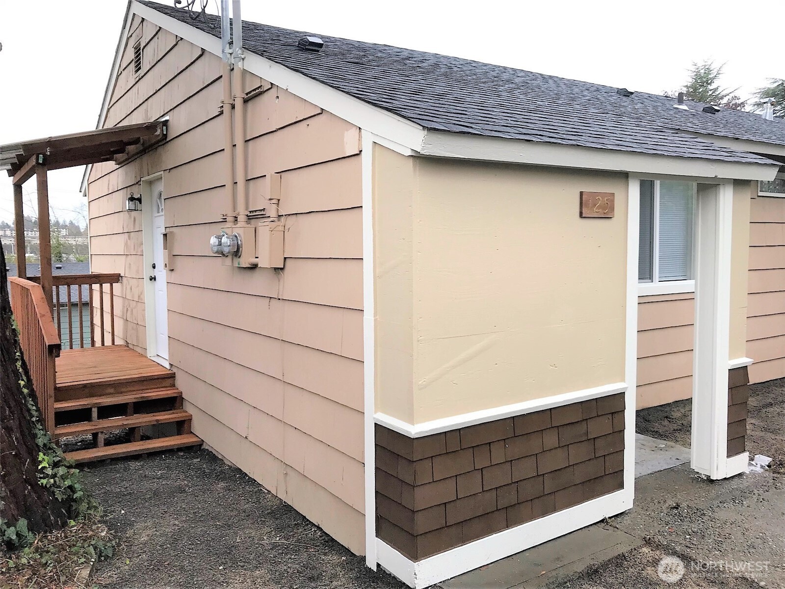 125 Acorn Street Bremerton, WA 98310 - Photo 2 of 20
