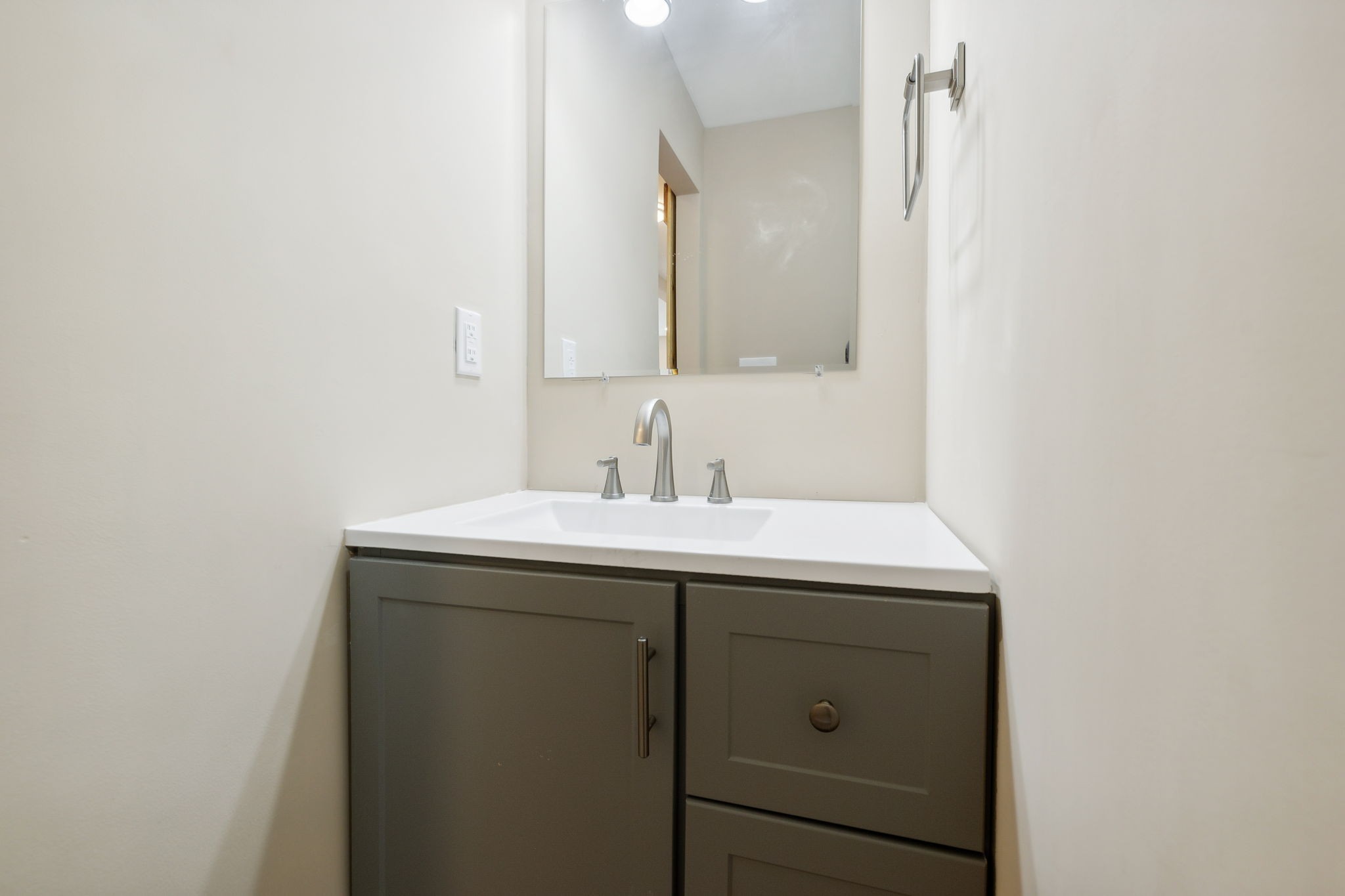 1297 Buncombe Road Belvidere, TN 37306 - Photo 17 of 55