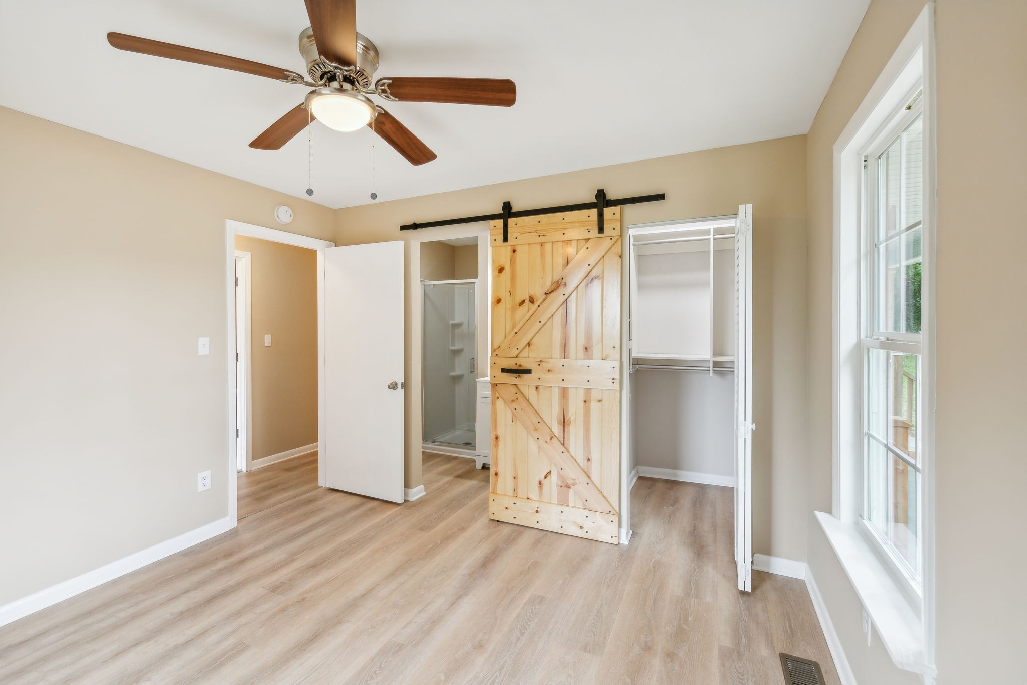 1297 Buncombe Road Belvidere, TN 37306 - Photo 21 of 55