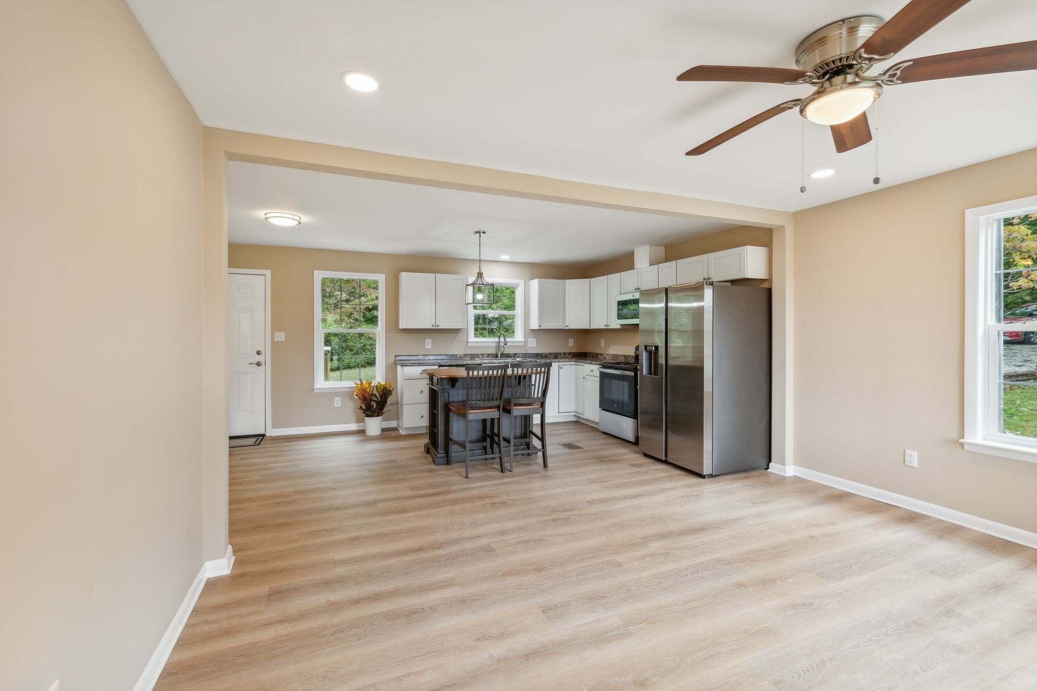 1297 Buncombe Road Belvidere, TN 37306 - Photo 3 of 55