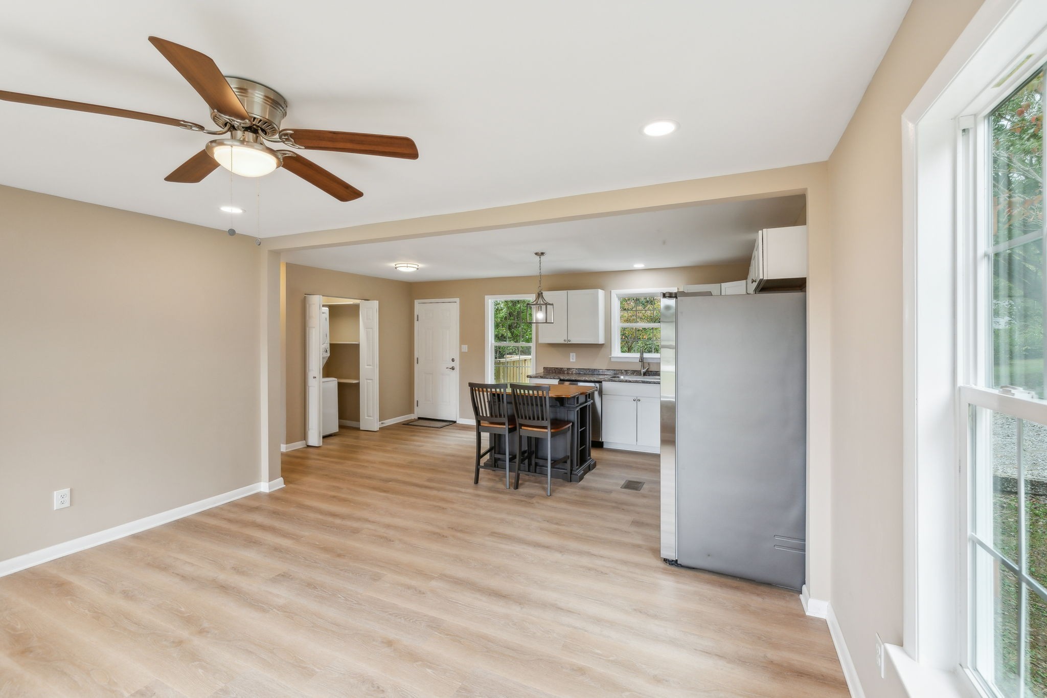 1297 Buncombe Road Belvidere, TN 37306 - Photo 4 of 55